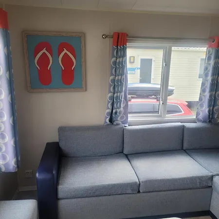 33 Derwent * Flookburgh